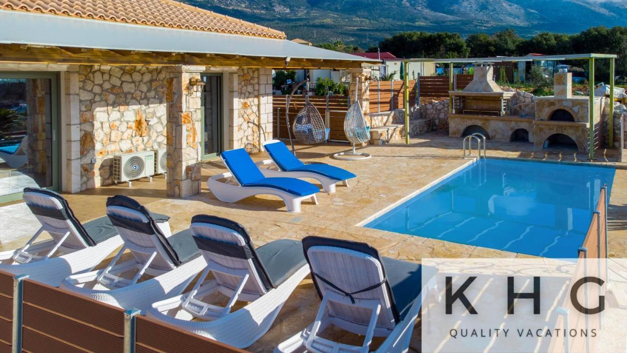 Leo's Stone Made Villa! * Karavados